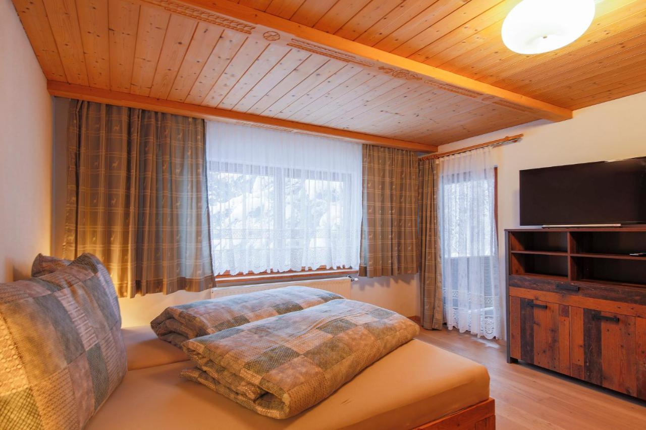Gaestehaus Strauss Seefeld no Tirol Exterior foto